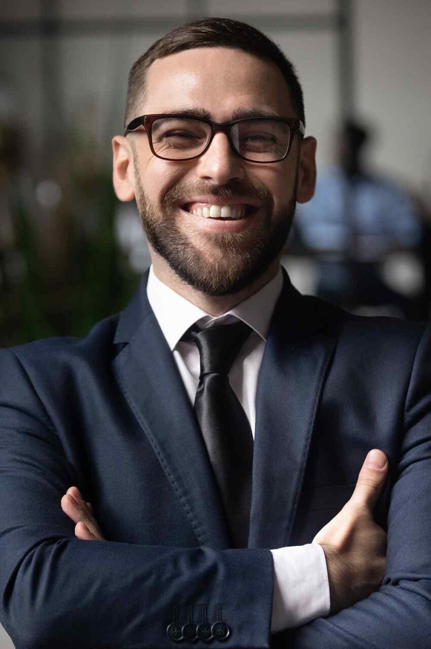 https://bmtberingharjo.com/wp-content/uploads/2020/08/team_05-850x1280.jpg