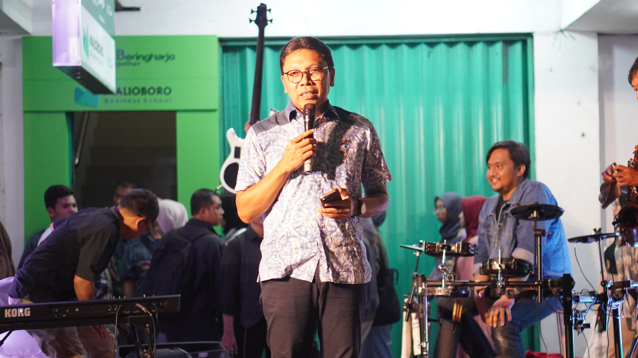 PJ WALI KOTA YOGYAKARTA RESMIKAN MALIOBORO BUSINESS SCHOOL DALAM PERAYAAN MILAD KE-29 BMT BERINGHARJO