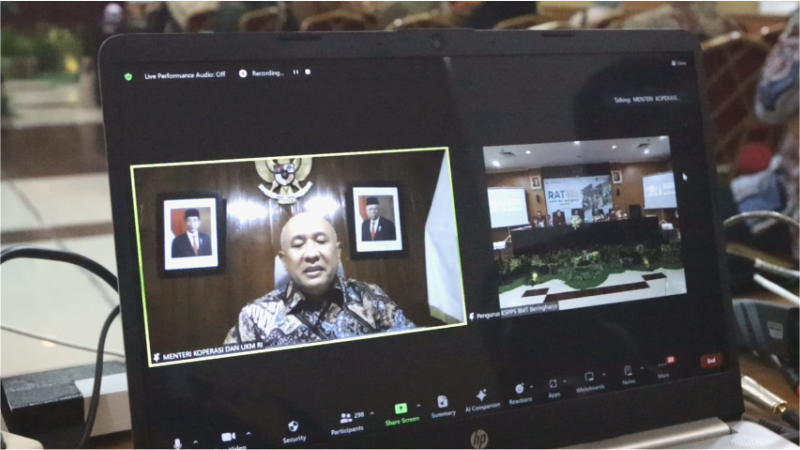 MENTERI TETEN HADIRI RAPAT ANGGOTA TAHUNAN BMT BERINGHARJO TAHUN BUKU 2023