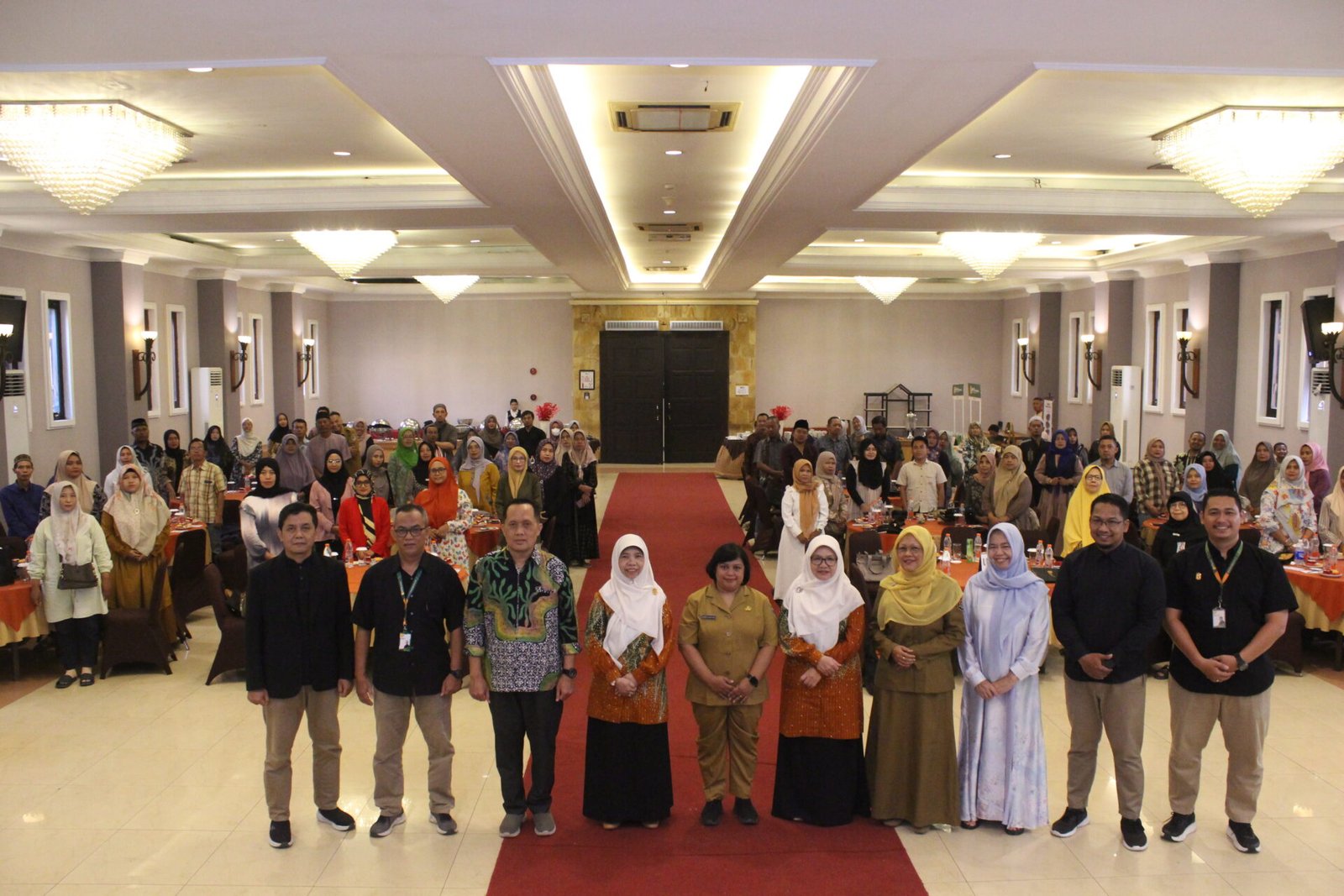 PERBESAR KESEMPATAN UMROH, BMT BERINGHARJO LUNCURKAN PROGRAM UMROH BARENG