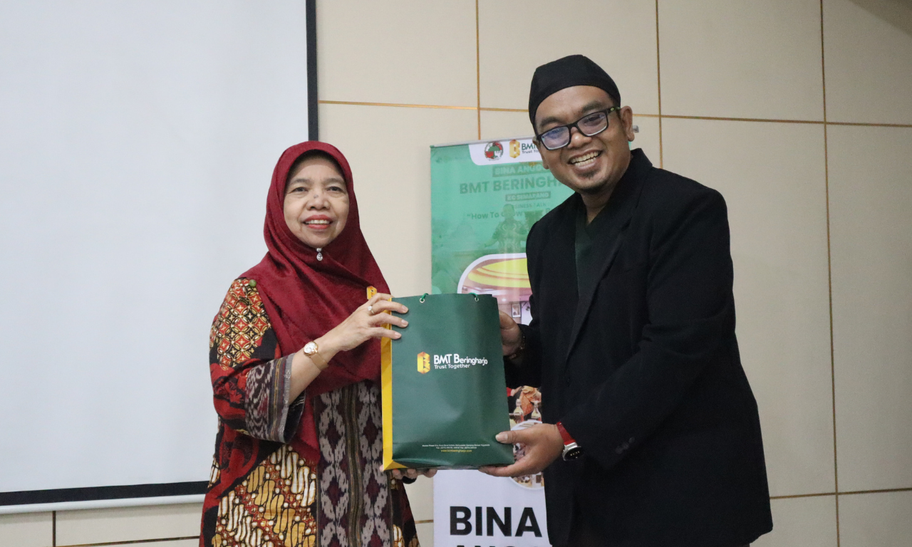 Bongkar Strategi Jualan Cerdas di Era Digital, BMT Beringharjo Hadirkan Doctorpreneur Untuk Kembangkan Usaha Anggota