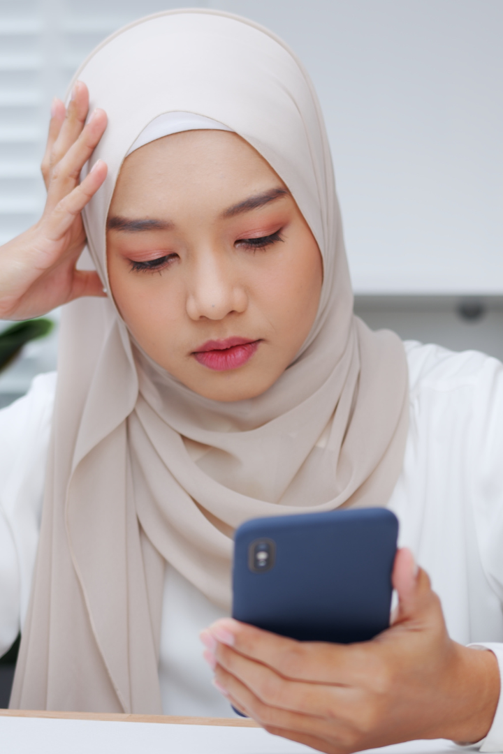 Gen Z dan Financial Anxiety: Tantangan Keuangan Modern serta Solusi Syariah