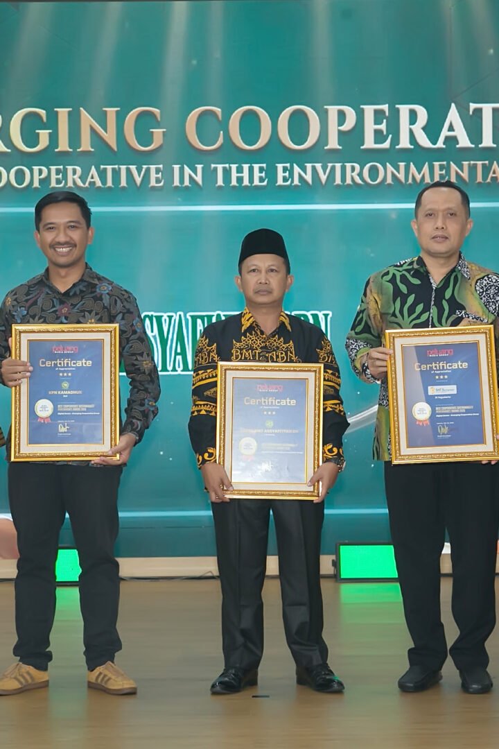 Transformasi Digital Berbuah Prestasi, BMT Beringharjo Sabet Penghargaan Bergengsi dari Majalah Peluang